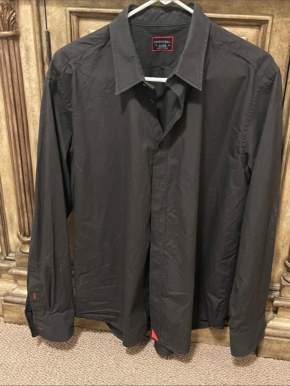 UNTUCKit Men's Black Button-Down Shirt